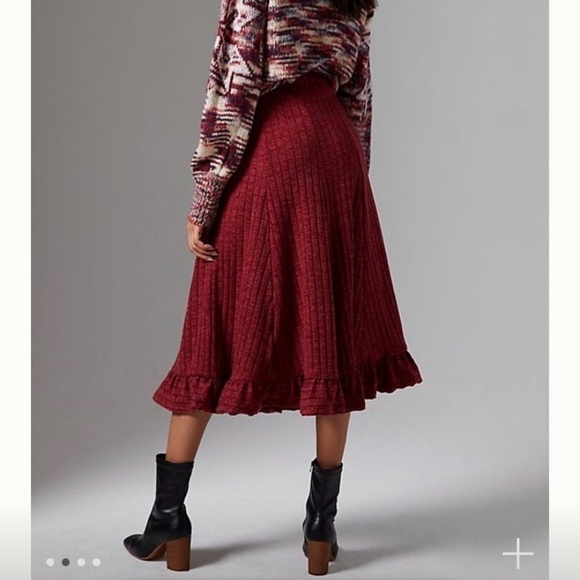 - NWT Burgundy Heather Anthropologie Pauline Ruffled Knit MIDI Skirt Maroon - Picture 2 of 12